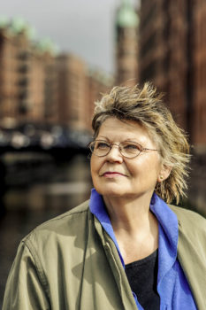 Petra Oelker